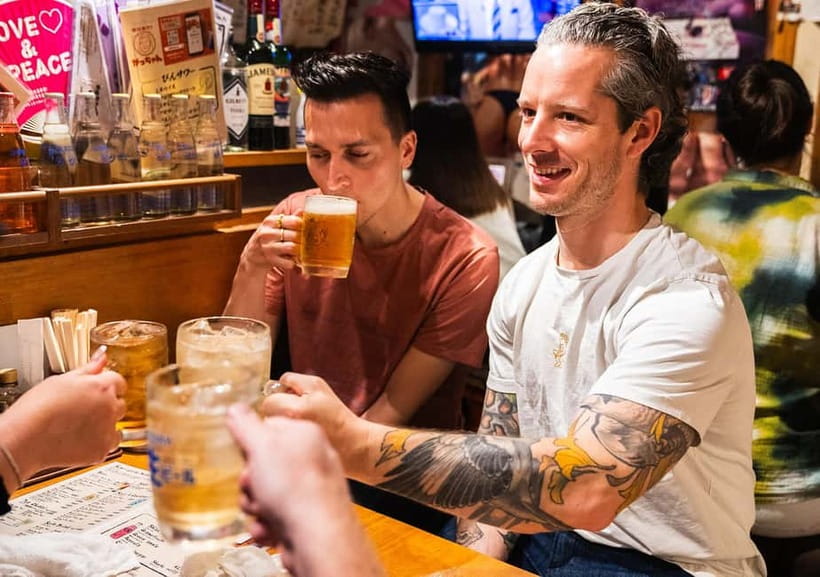 Tokyo: Shinjuku Bar Hopping & Karaoke Night Tour - Why Shinjuku is a good place for a night out