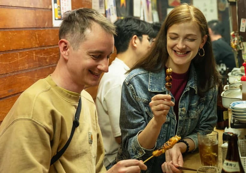 Tokyo: Shinjuku Bar Hopping & Karaoke Night Tour - The guide and group make or break the night