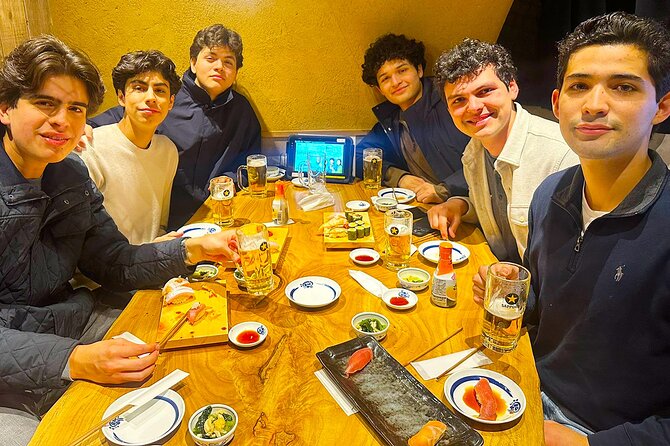 Tokyo: Shinjuku Bar Hopping & Night Walking Tour - What the guides add to the evening