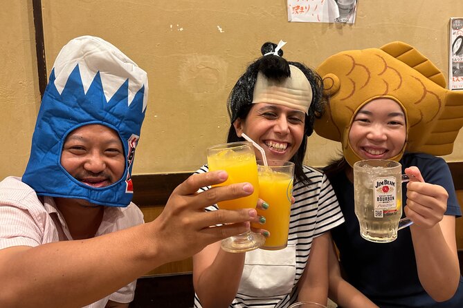 Tokyo Shinjuku Bar Hopping –Wagyu , Ramen & 7 Dishes - Games, stories, and the human side