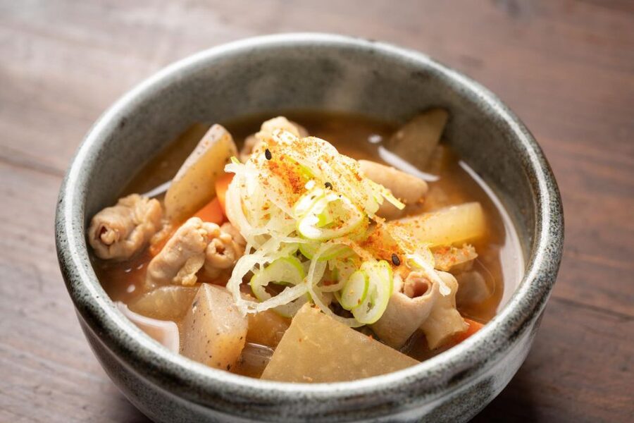 Tokyo: Shinjuku Bar Hopping with All-You-Can-Drink & Dinner - Should you book it?
