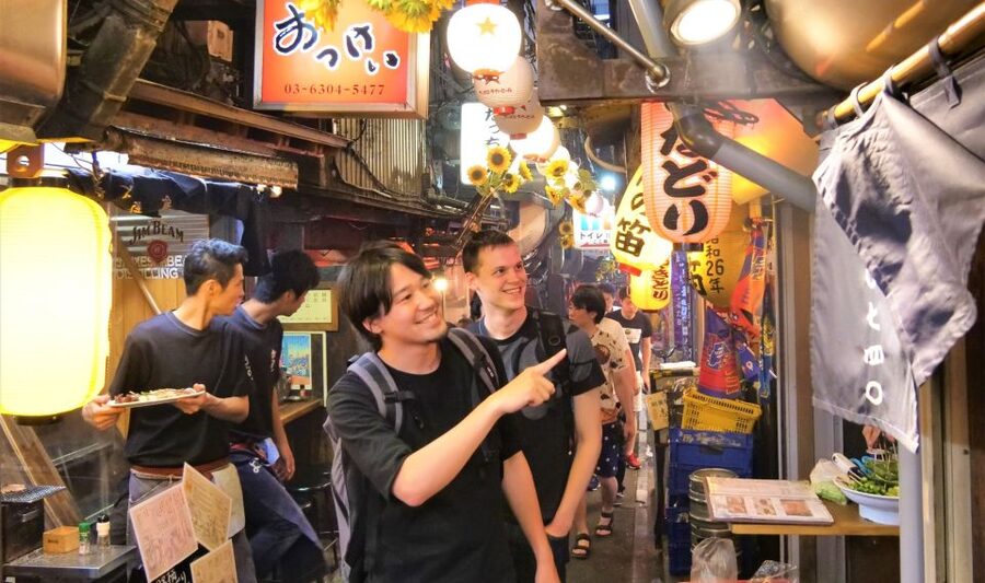 Tokyo: Shinjuku Bar Hopping with All-You-Can-Drink & Dinner - Why Shinjuku is best seen one small bar at a time
