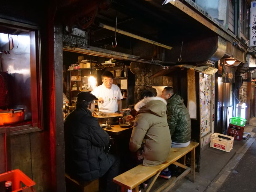 Tokyo: Shinjuku Bar Hopping with All-You-Can-Drink & Dinner - The guide is the difference between a meal and an evening out