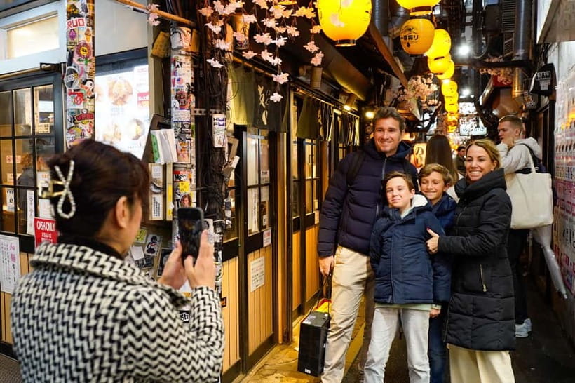 Tokyo: Shinjuku Golden Gai Bar Hopping Night Tour - The Japanese whisky tasting