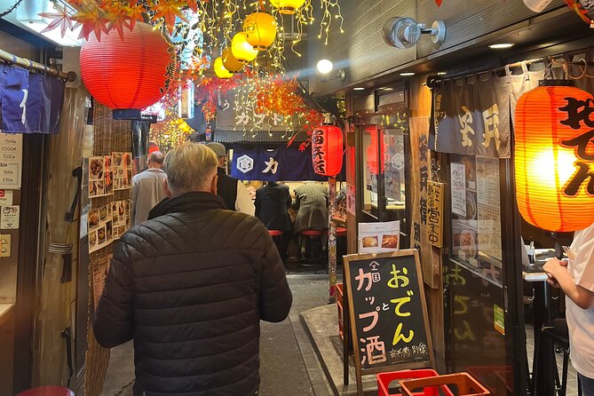 Tokyo Shinjuku: History, Culture & Hidden Alleys Walking Tour - Hanazono Shrine, a change of pace