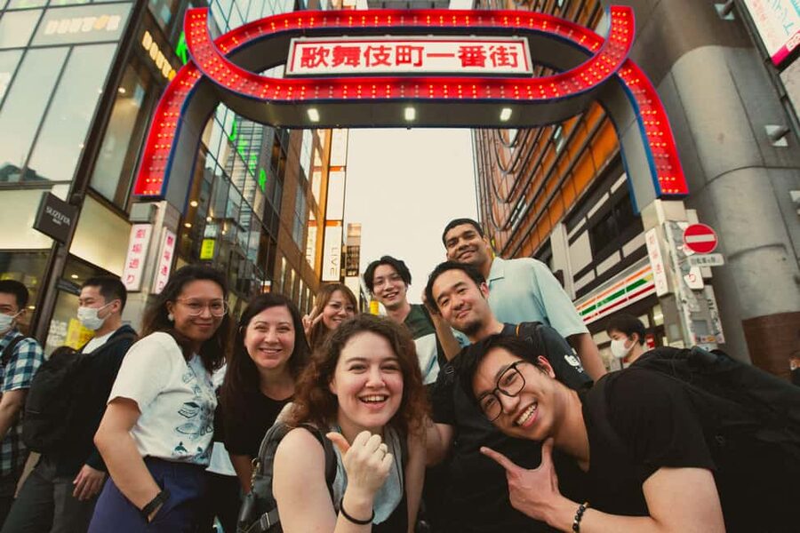 Tokyo: Shinjuku Izakaya and Golden Gai Bar Hopping Tour (2h) - Timing, pace, and practical limits