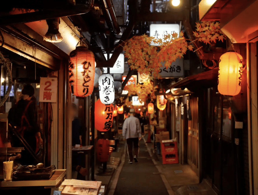 Tokyo: Shinjuku Local Bar and Izakaya Guided Walking Tour