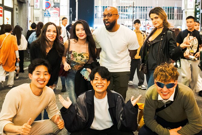 Tokyo: Shinjuku Local Bar Hopping Walking Tour - Kabukicho after dark