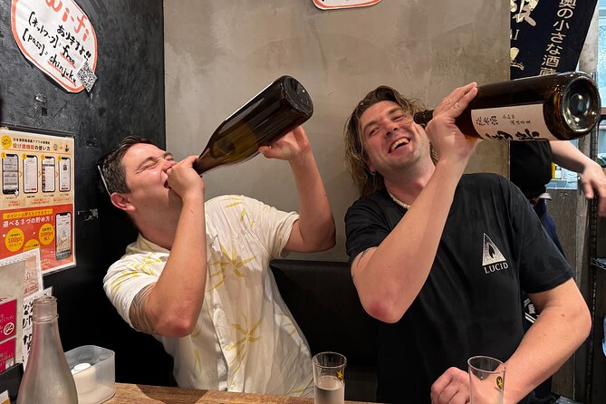 Tokyo: Shinjuku Local Bar Hopping Walking Tour - Who should book this night