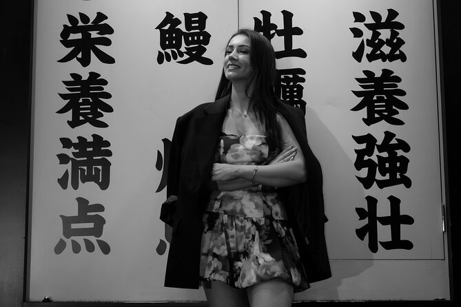 Tokyo Shinjuku Night Photo Tour with Pro Gota - Jouenji Temple and its rows of lanterns