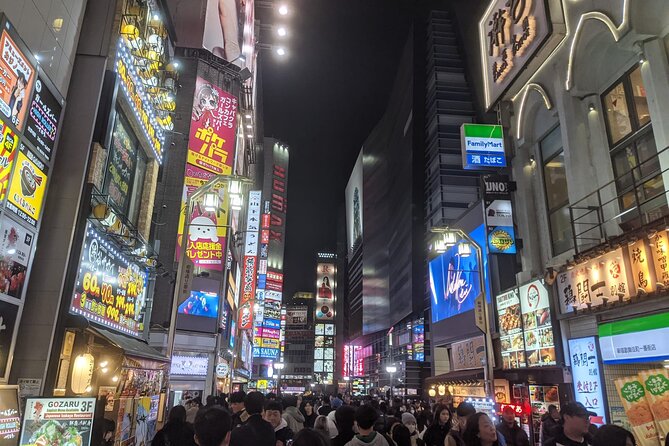 Tokyo Shinjuku Night Tour with Pachinko Gaming Experience - Why a private guide changes the experience