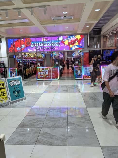 Tokyo Shinjuku : Private Walking Night Tour with Pachinko - A night walk with more than neon