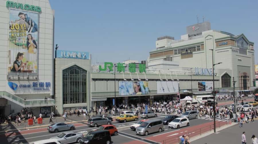 Tokyo: Shinjuku tour with university students in Tokyo - Who Should Book This Shinjuku Walk?