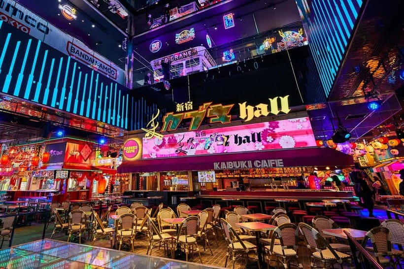 Tokyo: Shinjuku Walking Tour with Godzilla Head - Why this two-hour Shinjuku walk works