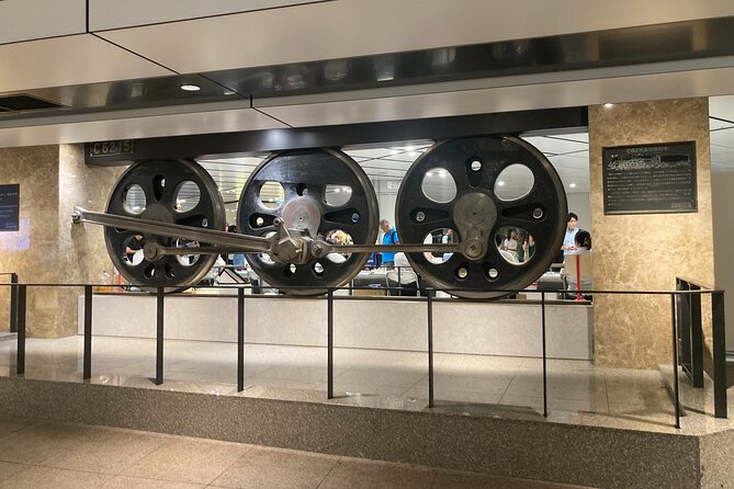 Tokyo Station Historical Walking Tour with Food and Anime - Anime, food, and shopping without leaving the station