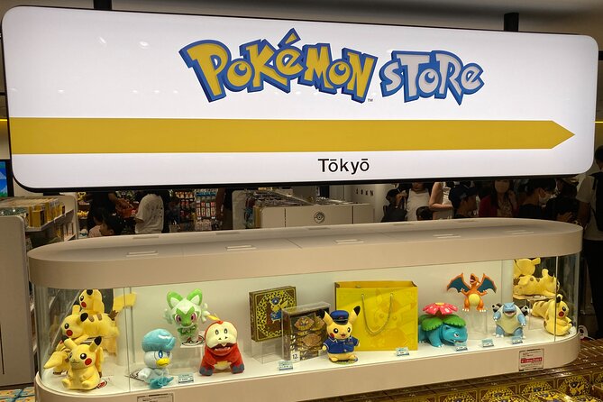Tokyo Station Historical Walking Tour with Food and Anime - The guide and the pace of the walk