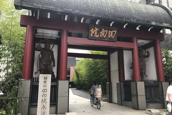 Tokyo Sumo Culture Tour with Chanko-Nabe Lunch in Ryogoku - Kasuganobeya and the everyday life of wrestlers