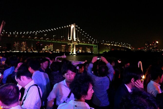 Tokyo Sunset Boat Party with Music Drinks and Vibes - Who will enjoy this most