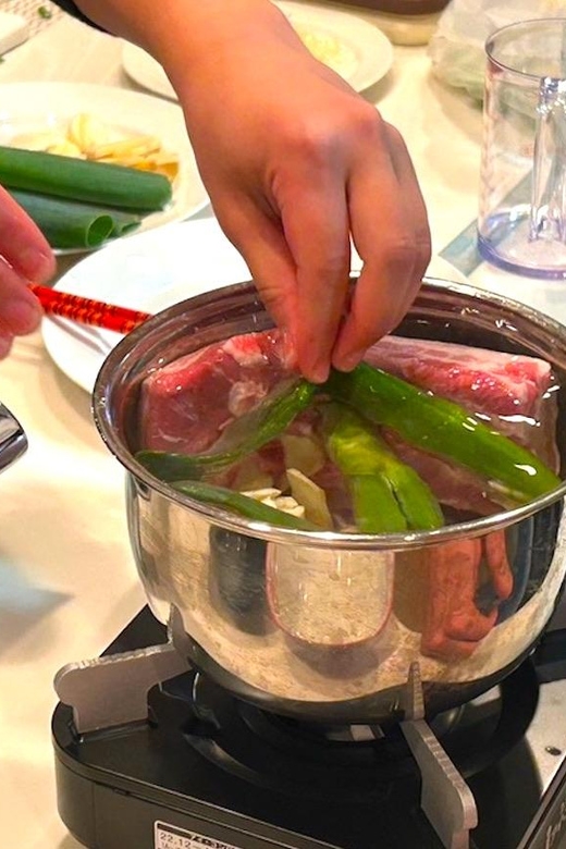 Tokyo: Sushi and Ramen Cooking Class with Sake Pairing Set - The instructors and the atmosphere