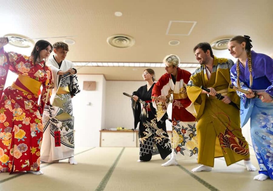 Tokyo: Taishu Engeki Show with Kimono and Sword Lesson - Key points at a glance