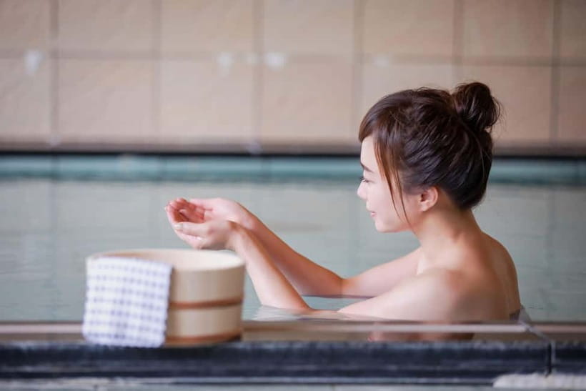 Tokyo: Tattoo-Friendly Public Bath Experience with Guide - The walk back and local advice