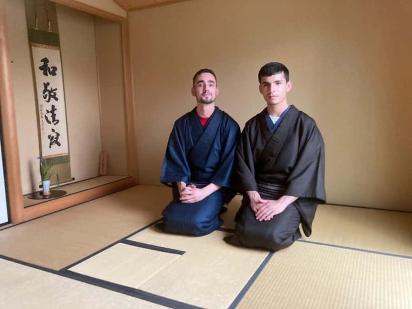 Tokyo: Tea Ceremony Experience in a small tea room - Meeting Mari near Nishi-Nippori