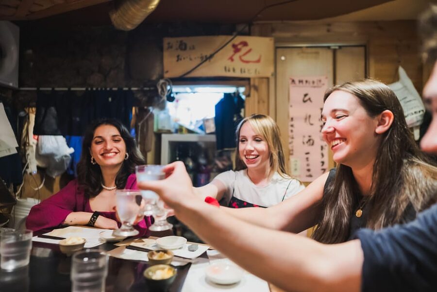 Tokyo: The Best of Izakaya in Shinjuku Food & Cultural Tour - Why an izakaya tour works so well in Shinjuku