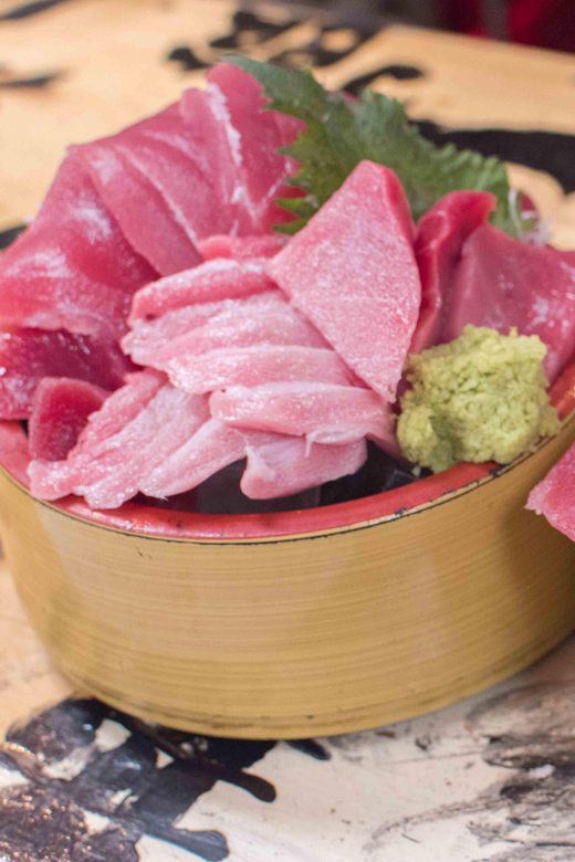 Tokyo: The Best of Izakaya in Shinjuku Food & Cultural Tour - What the guides add to the evening