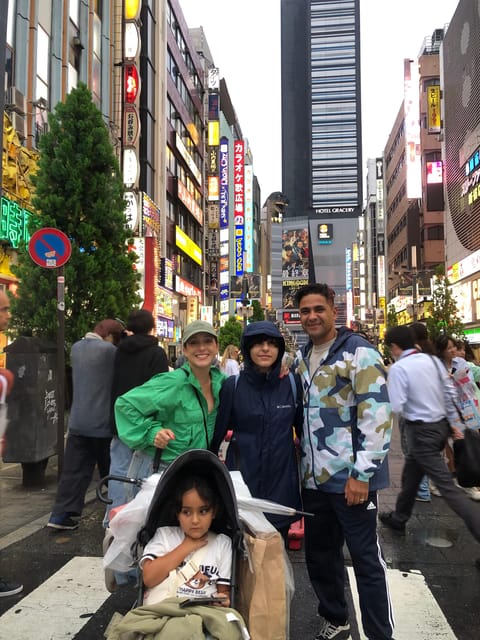 Tokyo Tour in Spanish (Shibuya - Harajuku - Shinjuku) - A full day built around Tokyo’s west-side icons