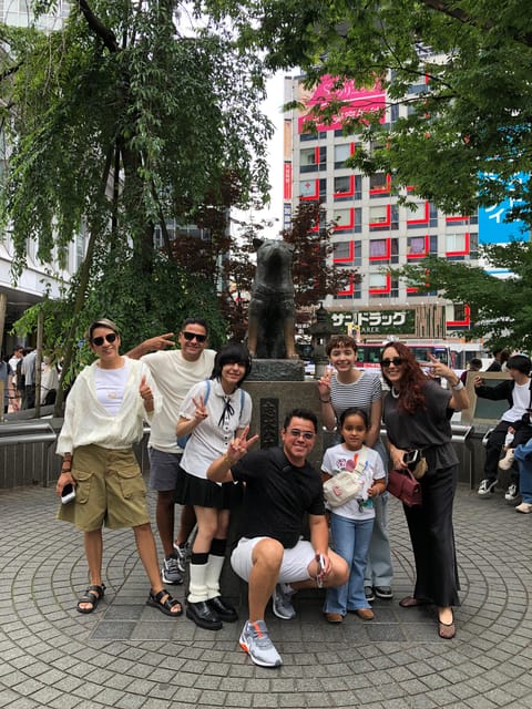 Tokyo Tour in Spanish (Shibuya - Harajuku - Shinjuku) - Local trains are part of the experience