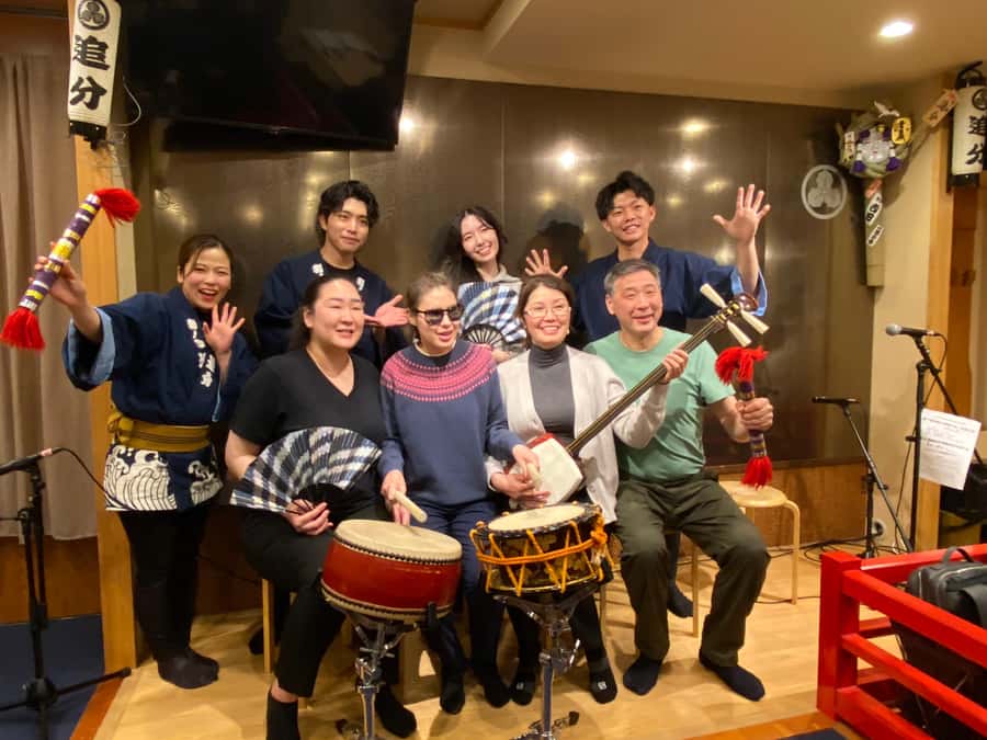 Tokyo: Traditional Asakusa Music Show with Dinner - Booking details worth knowing before you choose