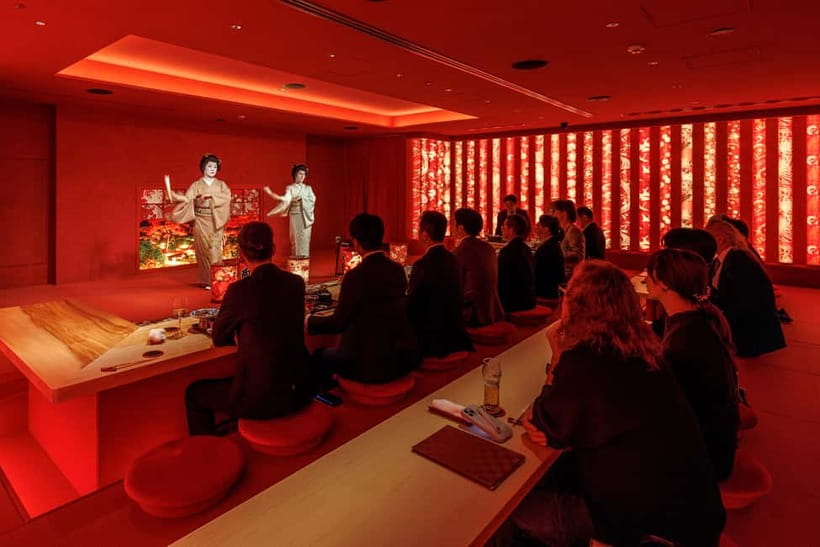 Tokyo: Traditional Geisha Experience Show & Japanese Dinner - Entering Benitsuya near Shimbashi Station