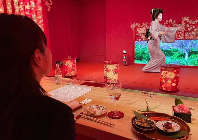 Tokyo: Traditional Geisha Experience Show & Japanese Dinner - Ozashiki games make the evening more social