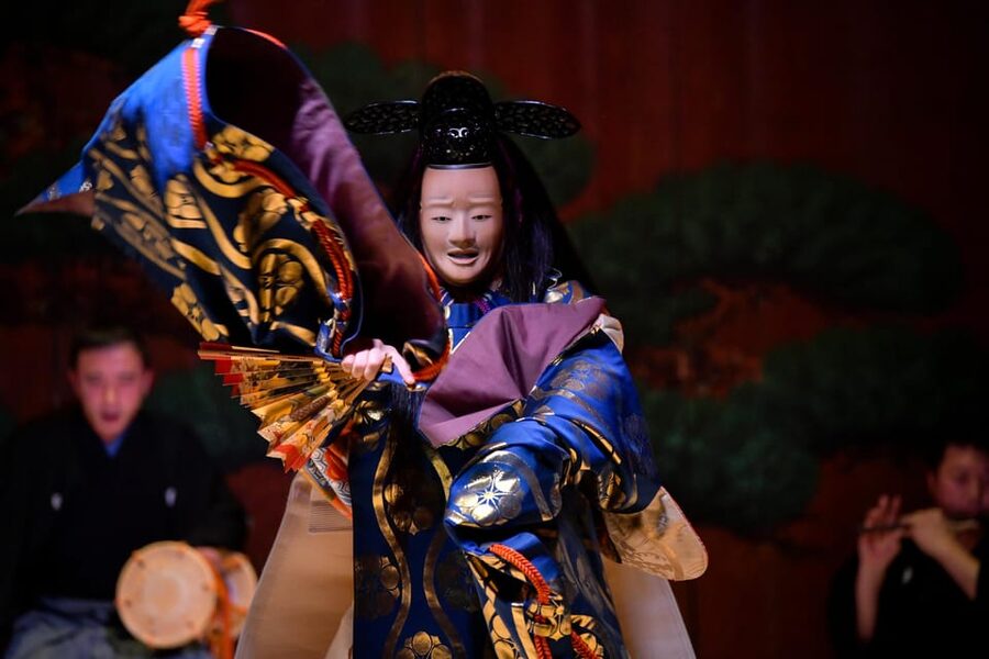 Tokyo: Traditional Japanese Performing Arts Show and Dinner - Choosing a seat and planning your evening