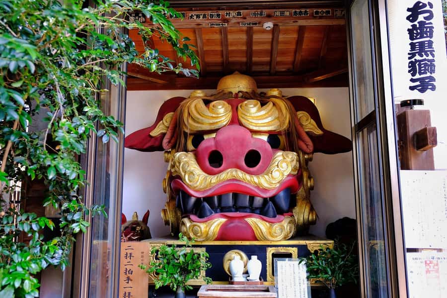 Tokyo : Tsukiji Fish Market Food Walking & Shrine Visit Tour - Is $90 a fair price?