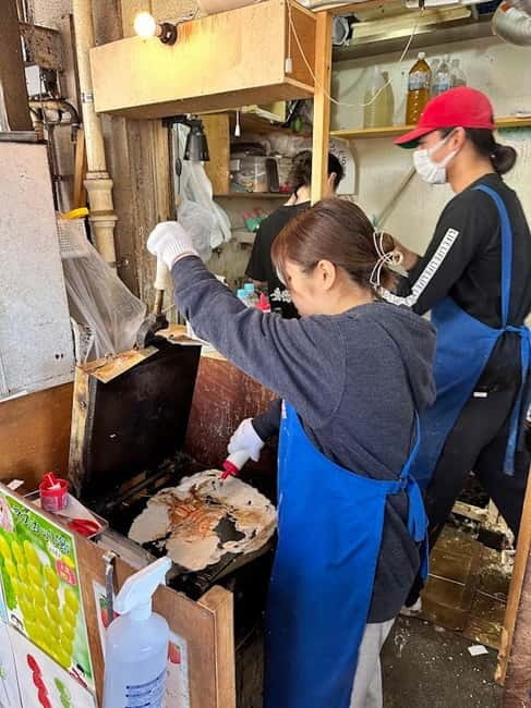 Tokyo: Tsukiji Fish Market Foodie and Educational Tour - Tsukiji Outer Market in 45 minutes