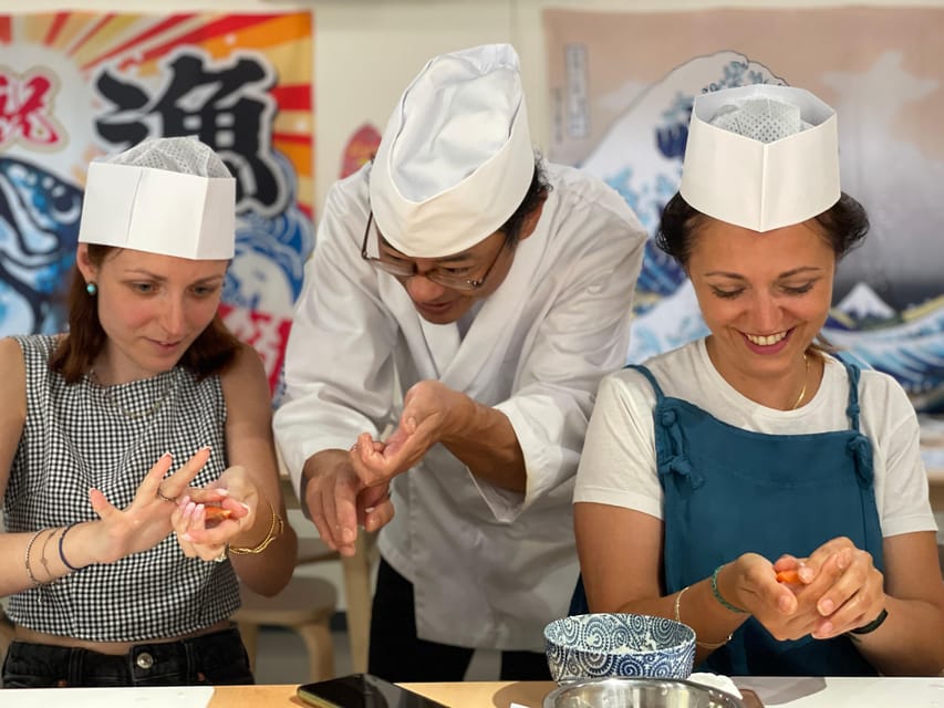 Tokyo: Tsukiji Fish Market Sushi Making Class with Pro Chef - Key things to know before booking