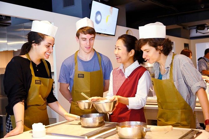 Tokyo Tsukiji Fish Market Tour and Sushi Making Lesson - What the market tour does not include