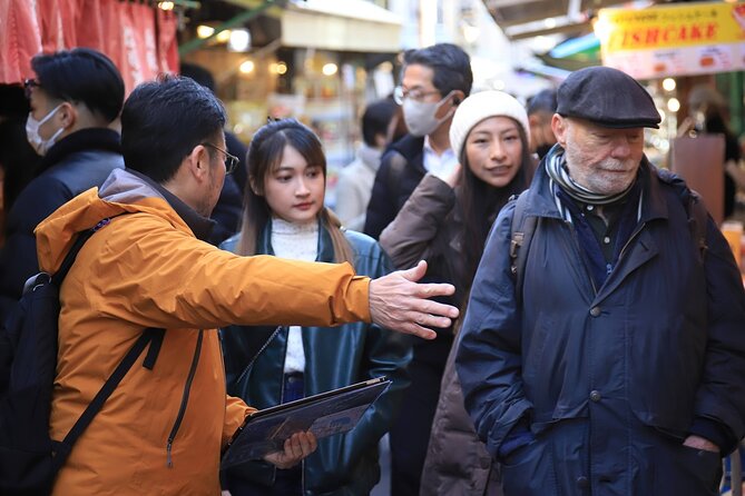 Tokyo : Tsukiji Fish Market Tour with Fresh Sashimi Tasting - What you eat during the 90-minute walk