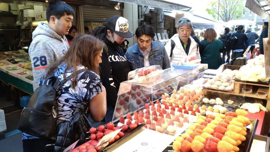 Tokyo Tsukiji Food & Culture Private Tour Licensed Guide - Outer Tsukiji: the better stop for grazing
