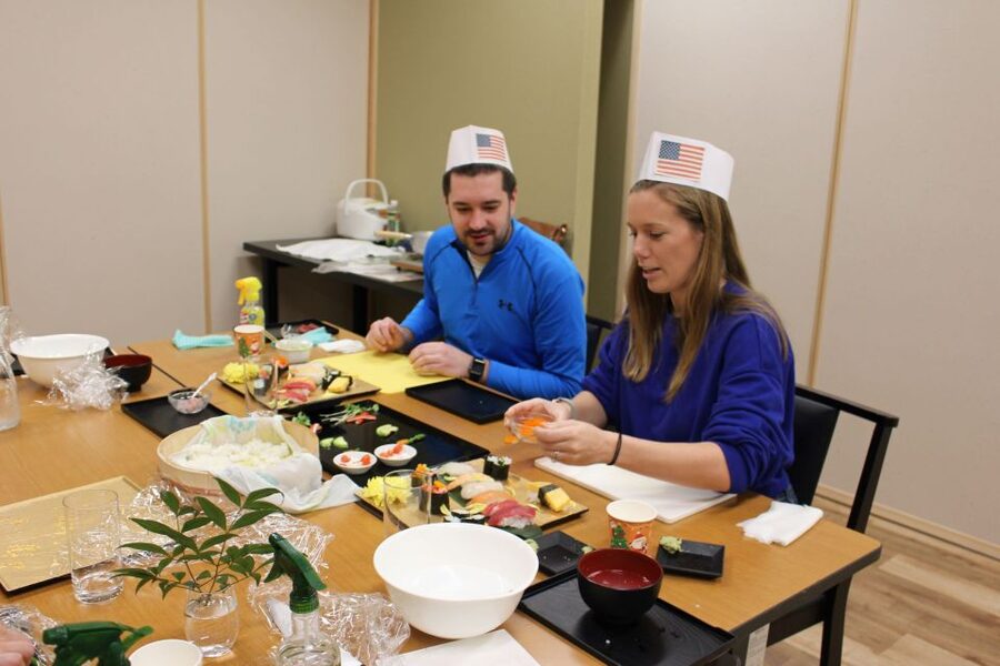 Tokyo: Tsukiji Market Guided Tour & Sushi-Making Experience - How Good Is the Sushi?