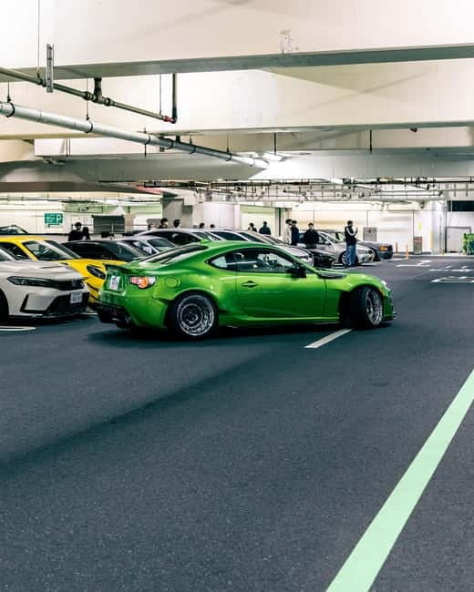 Tokyo: Visit Every Car Meet in Tokyo in a Widebody R35 GTR! - The car you ride in needs a careful check