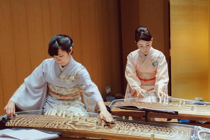Traditional Japanese Music ZAKURO SHOW in Tokyo - What the Zakuro Show gives you in one hour