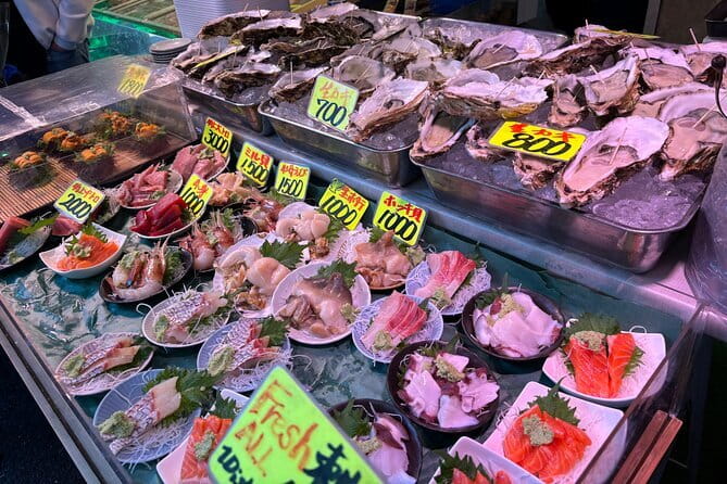 Tsukiji Fish Market Private Food Tour in Tokyo - Eating through Tsukiji Jogai Market