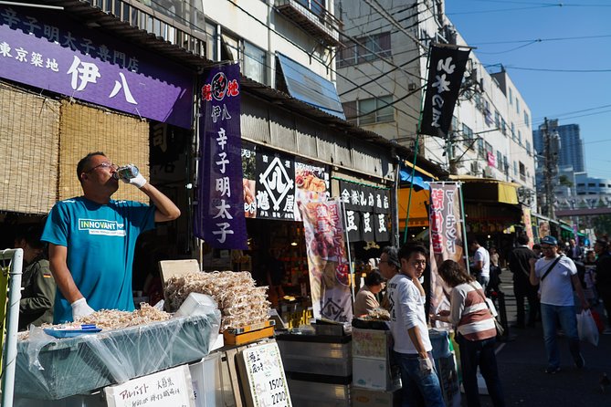 Tsukiji Fish Market Small-Group Food Walking Tour - What the small group adds