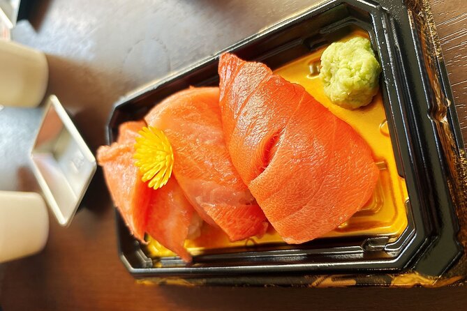 Tsukiji Food Strolling and Hama Rikyu Garden Walking Tour - Why this Tsukiji tour works as a Tokyo introduction