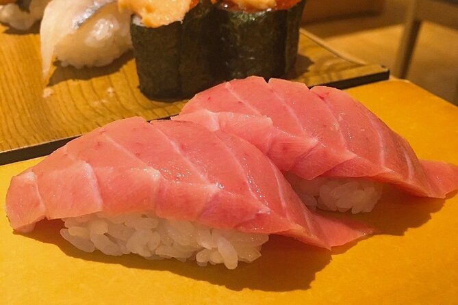 Wagyu and Sushi : Tokyo Gastronomic Journey - The Godzilla head photo stop