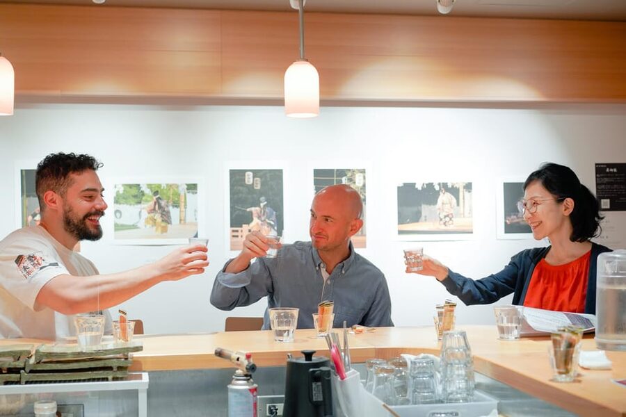 Wagyu Beef & Sake Pairing Foodie Tour in Tokyo - Who should book this experience