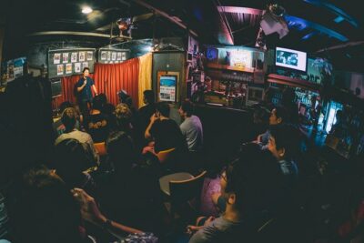 ”Why Why Japan!?” English Standup Comedy Show In Tokyo - Meshida’s approach makes the small group matter