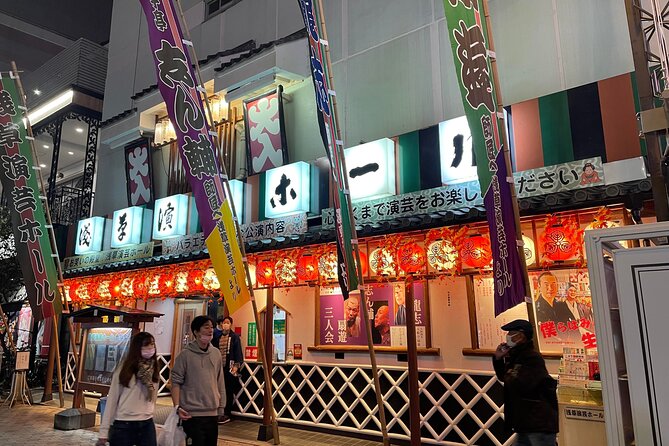 Yanaka and Asakusa Walk around DOWNTOWN TOKYO like a local - Traditional craft displays in Asakusa